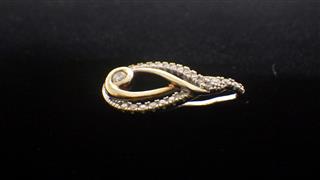 10K Diamond Cluster Tear Drop Pendant 2 Tone Yellow and White Gold 2.4g